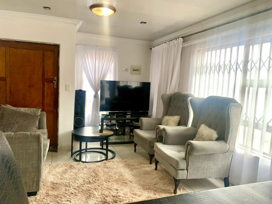 3 Bedroom Property for Sale in Vista Park Free State